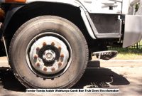 Ganti Ban Truk